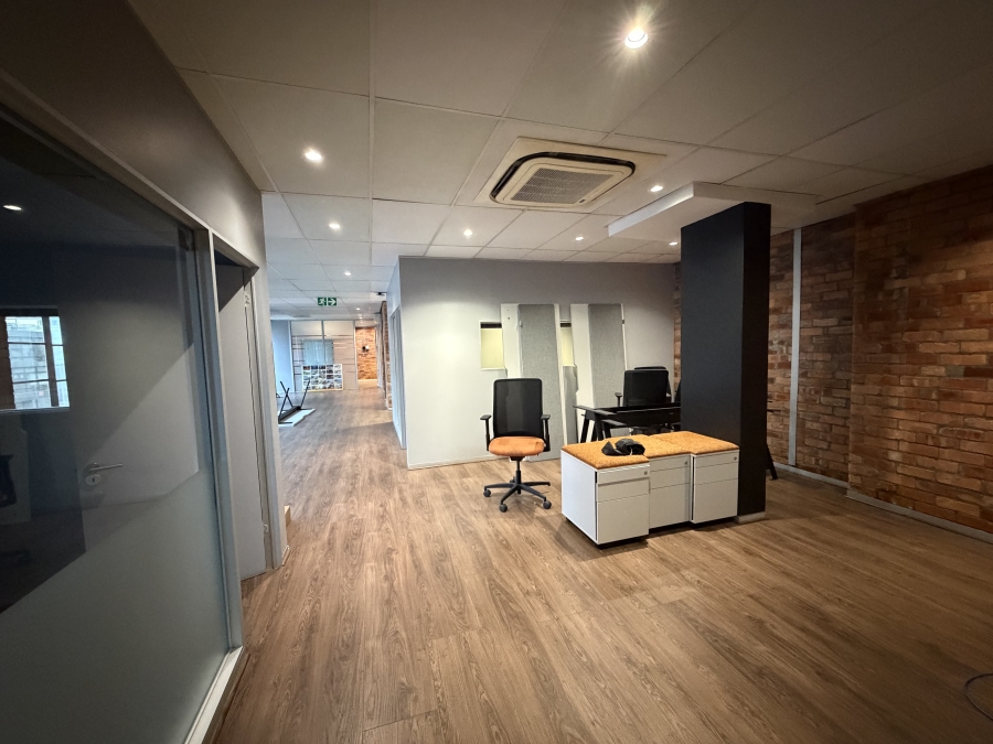 To Let Commercial Property for Rent in Green Point Western Cape